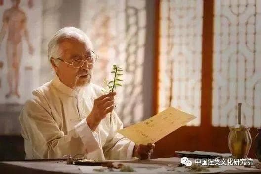 中医养身、养心、养生30句经典名言：其知道者，法于阴阳，和于术数