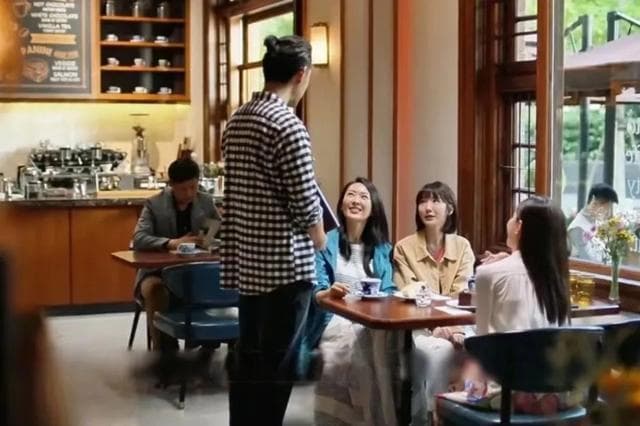 《三十而已》：当金钱遇上爱情，她们的选择与代价