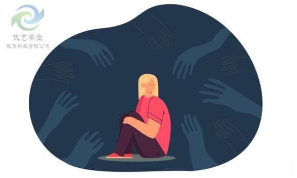 孩子情绪暴躁与爱哭现象的成因及家长应对策略