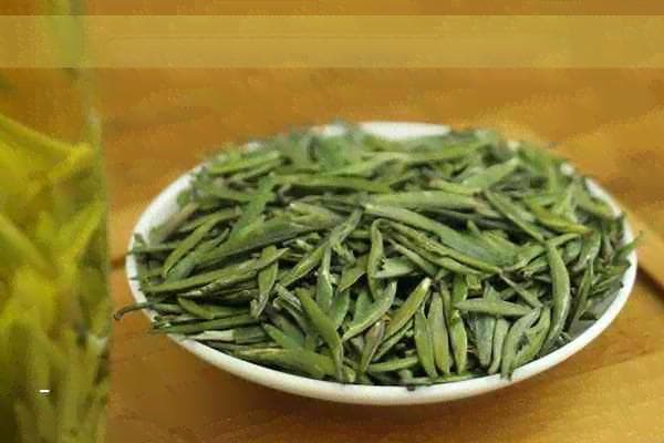 红茶的全面营养价值：关键内含物质解析与功效探讨