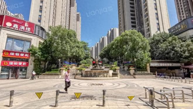福州高新区，中海寰宇天下，挂牌到成交，降107万才卖掉