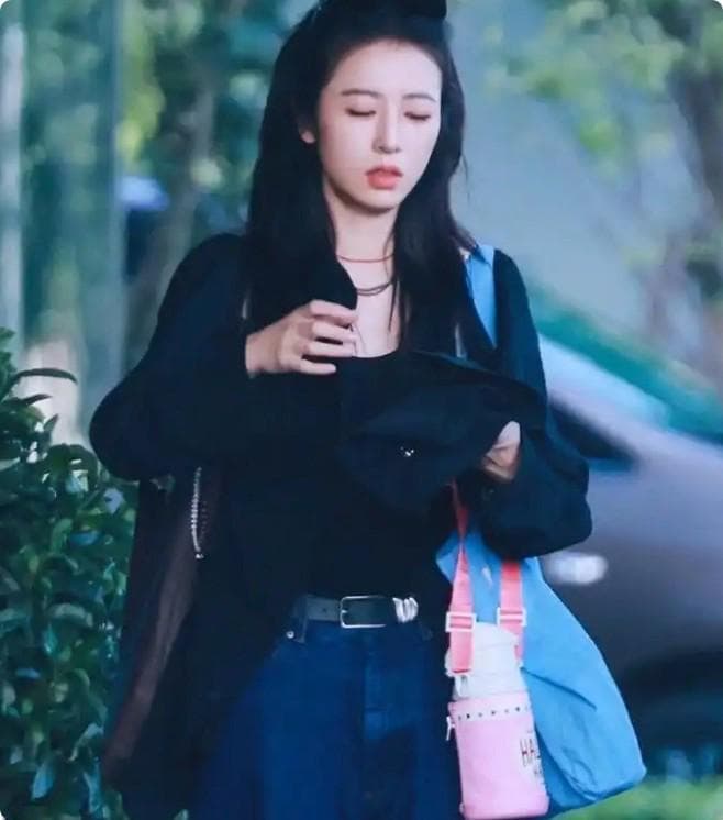 《奔跑吧》收视率暴跌，三大功臣难挽狂澜，节目本质已变