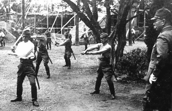 二战时期，日本士兵的训练是怎样的？
