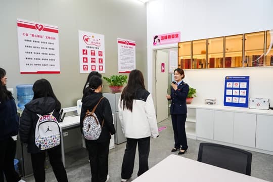 雇主导向，协同育才——政校企共建财税实践基地揭牌仪式圆满举行