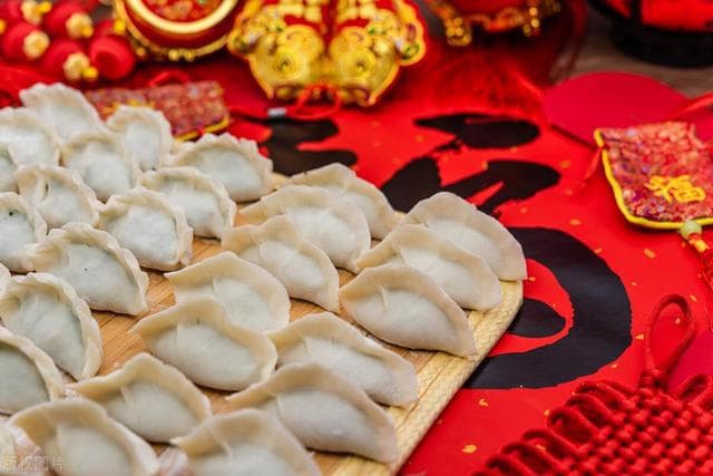 包酸菜馅饺子，牢记“2放2不放”，放错不鲜香有怪味，别不当回事