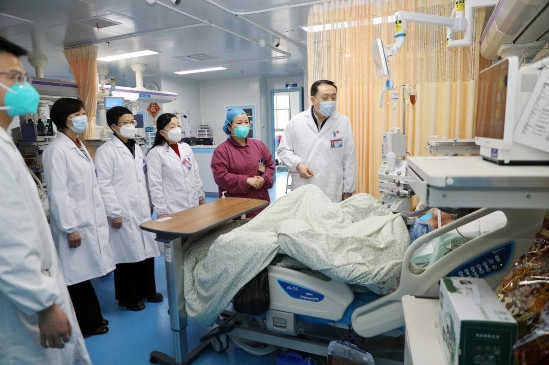 DeepSeek落地医疗！10秒钟就能给出专业临床路径建议