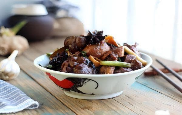腐乳焖羊肉：一道传统美味的制作指南