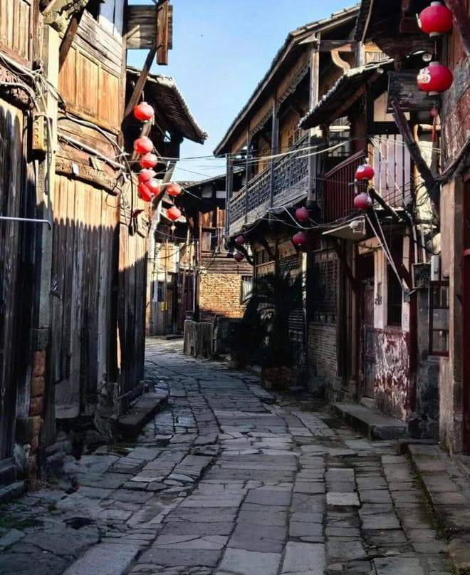 春节反向旅游，避开人挤人！10个人少景美还便宜的小众宝藏地