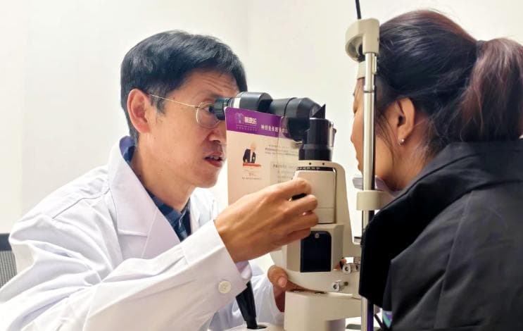 专家提醒：寒假来临 别忘了带孩子做一次全面的眼健康检查