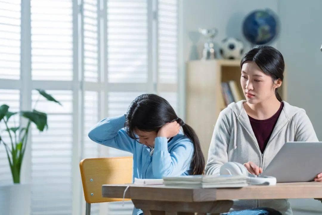 你处理孩子情绪的方式，决定了他的性格与情商