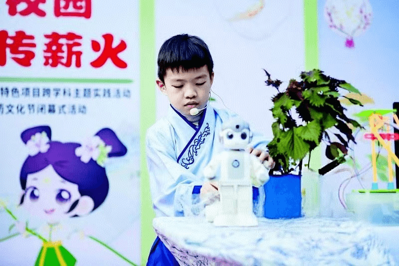 当非遗在校园里邂逅AI……厦门校园让传统文化插上智慧的翅膀