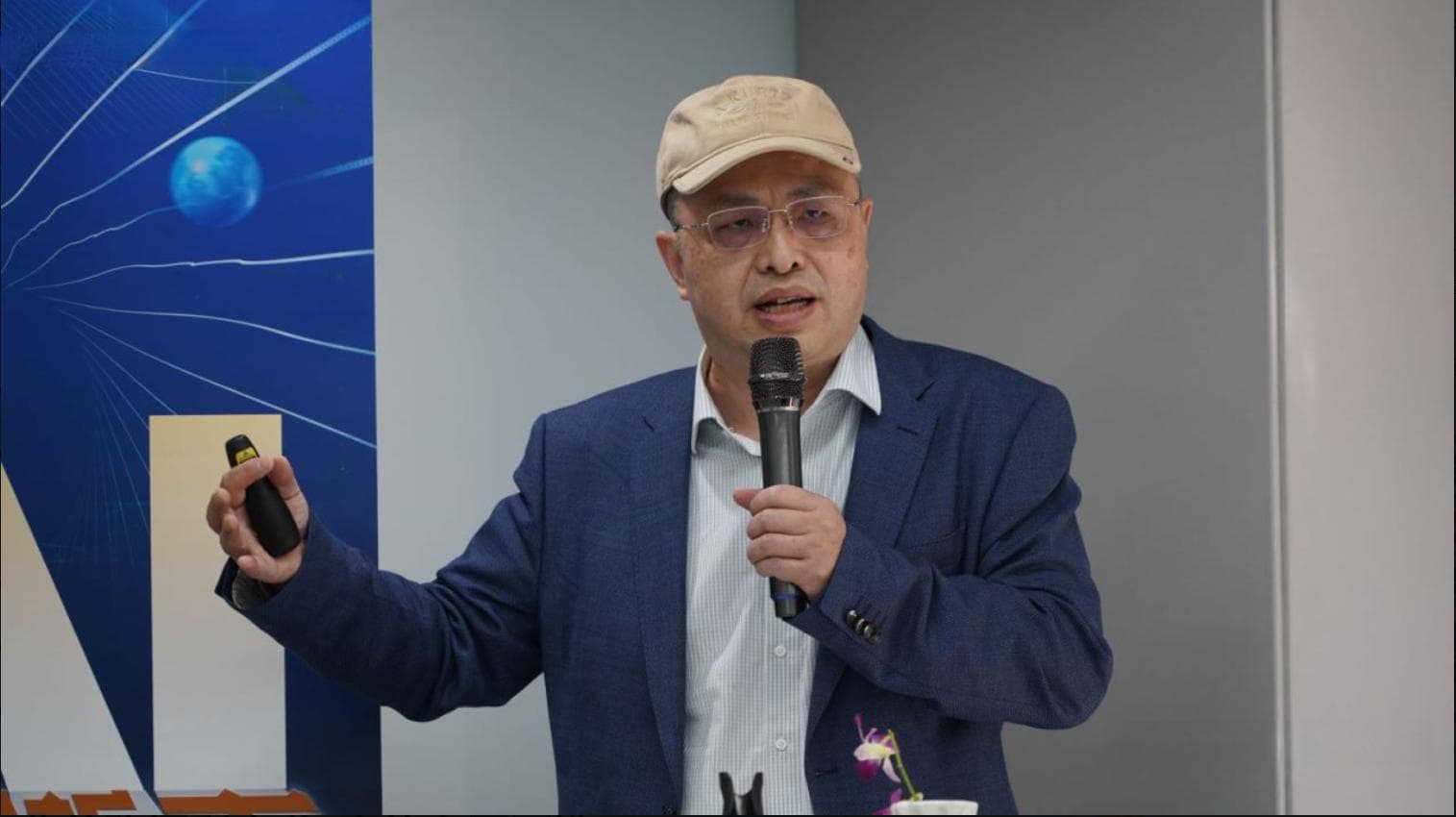当数字人比你更像你，该怎么办？段伟文：AI复活重塑生命观