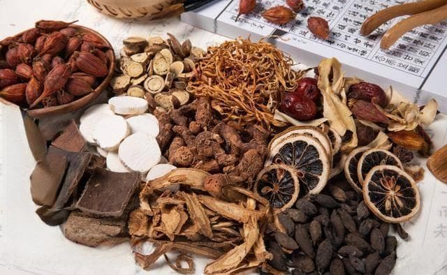 六味地黄丸、杞菊地黄丸、知柏地黄丸适用于哪些人？注意什么？