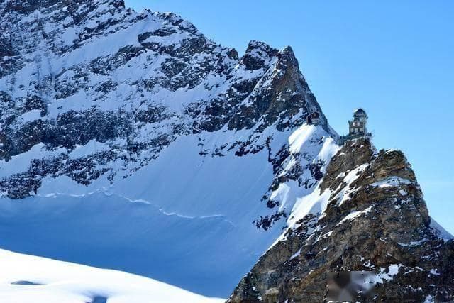 瑞士十大必去景点：阿尔卑斯山的绝美之旅