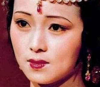红楼梦中描写了哪些关于托梦的情节？有何含义