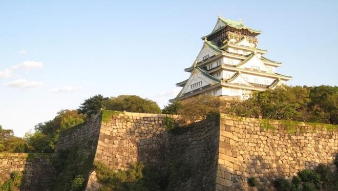 在大阪城看战国日本的刀光剑影和花开花落