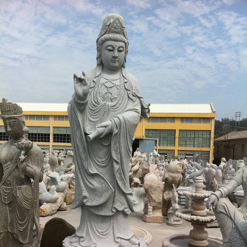 石雕观音在不同宗教信仰者眼中的形象与意义？