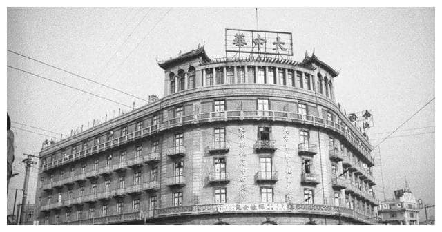 从荒滩到“东方华尔街”：外滩的发展史