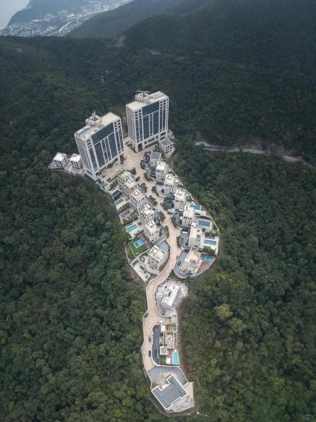 为什么香港富人都喜欢住山上了？告诉你真相！