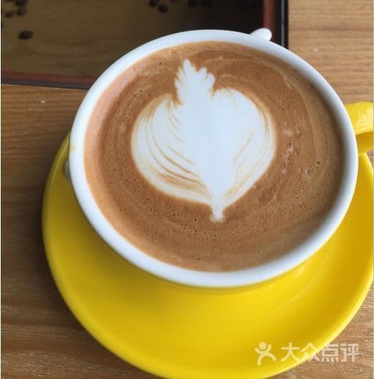 美式咖啡：热量的真相与误解