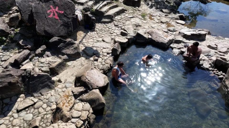 阳春有条「热水村」，天然温泉好“自在”！