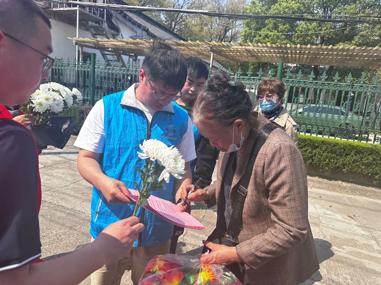 扬州邗江：绿色文明祭扫，焕发文明新气象