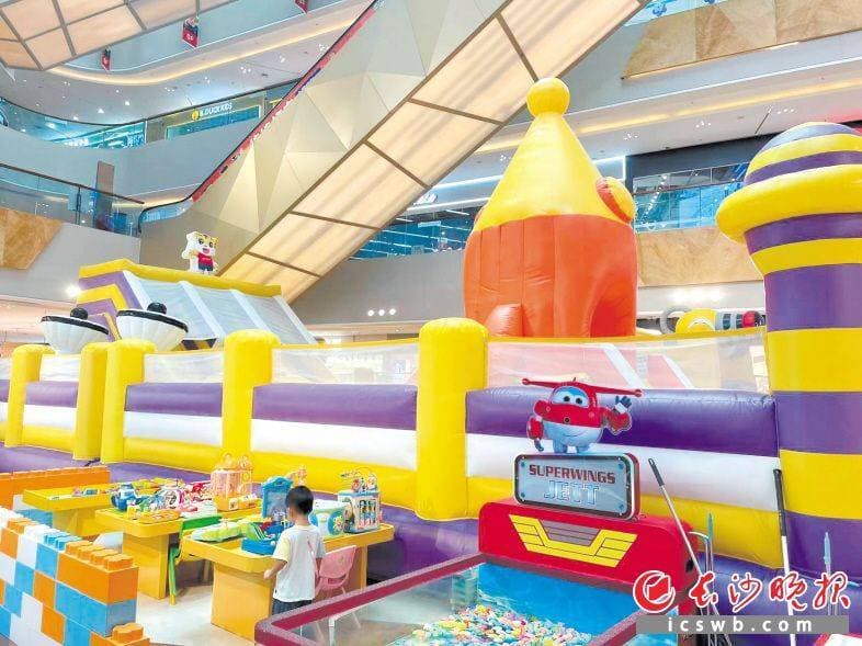 “堡”安全才能更欢乐 新的《充气式游乐设施安全规范》强制标准实施已满月