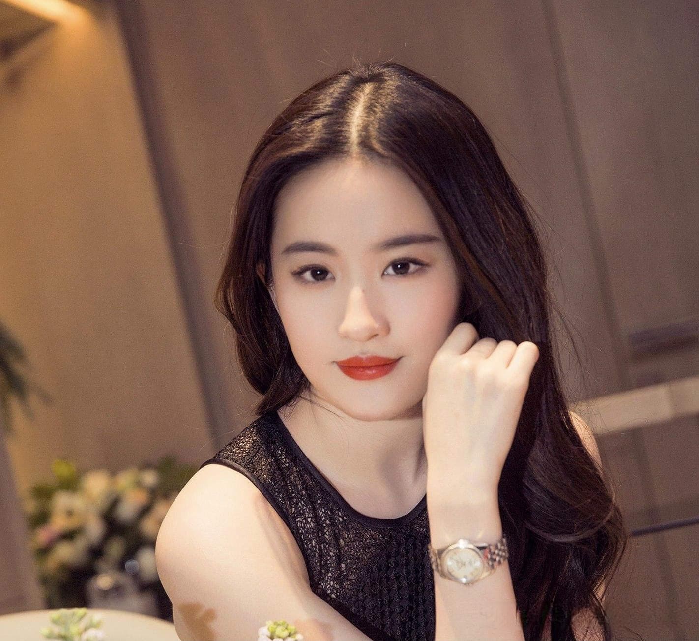 微表情心理学：如何通过表情管理提升个人魅力