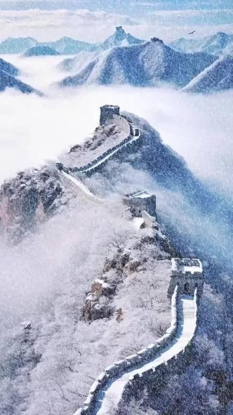 北国的雪有哪些特点？北国雪花：纯净、厚重、漫长、诗意的冰晶世界!