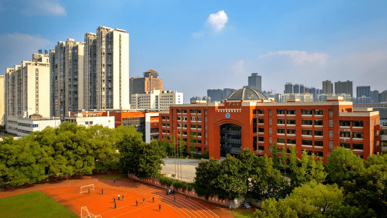 长沙市雅礼中学：百年名校的教育探索与实践