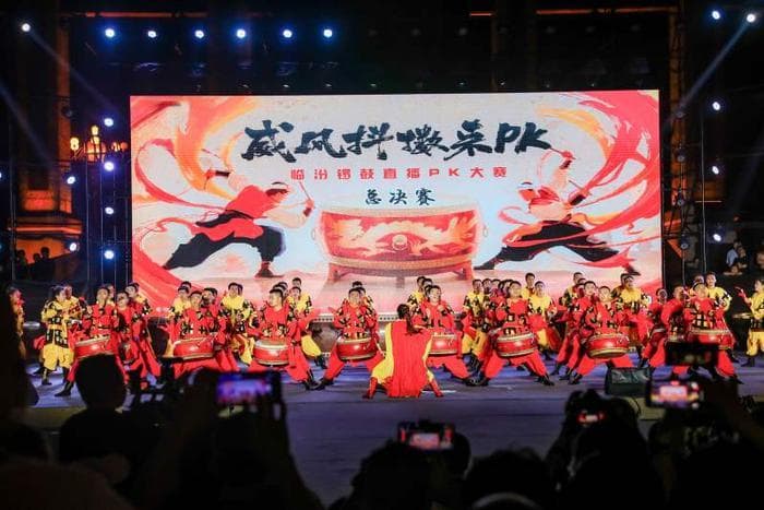 张勇：用直播拯救1500首锣鼓曲谱，让千年非遗焕发新生