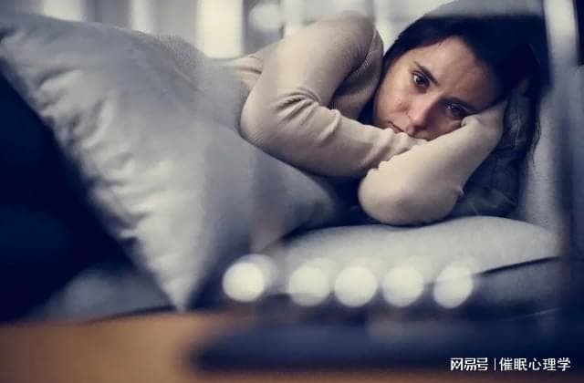 早醒和晚睡：抑郁和焦虑的“时间信号”？