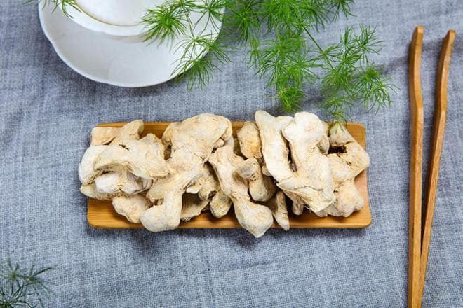 干姜与生姜：厨房中的两种姜，烹饪用途大不同