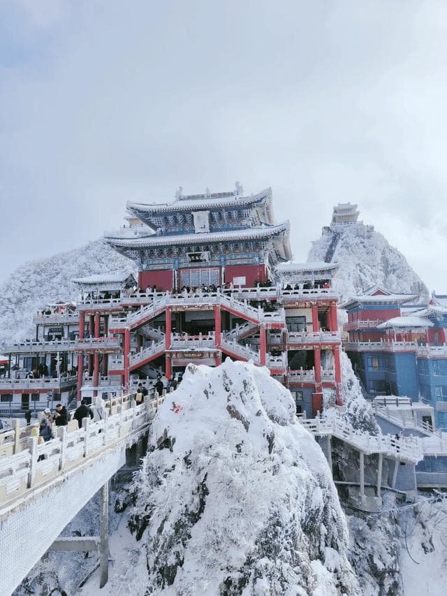 冬日仙境，老君山深度游全攻略