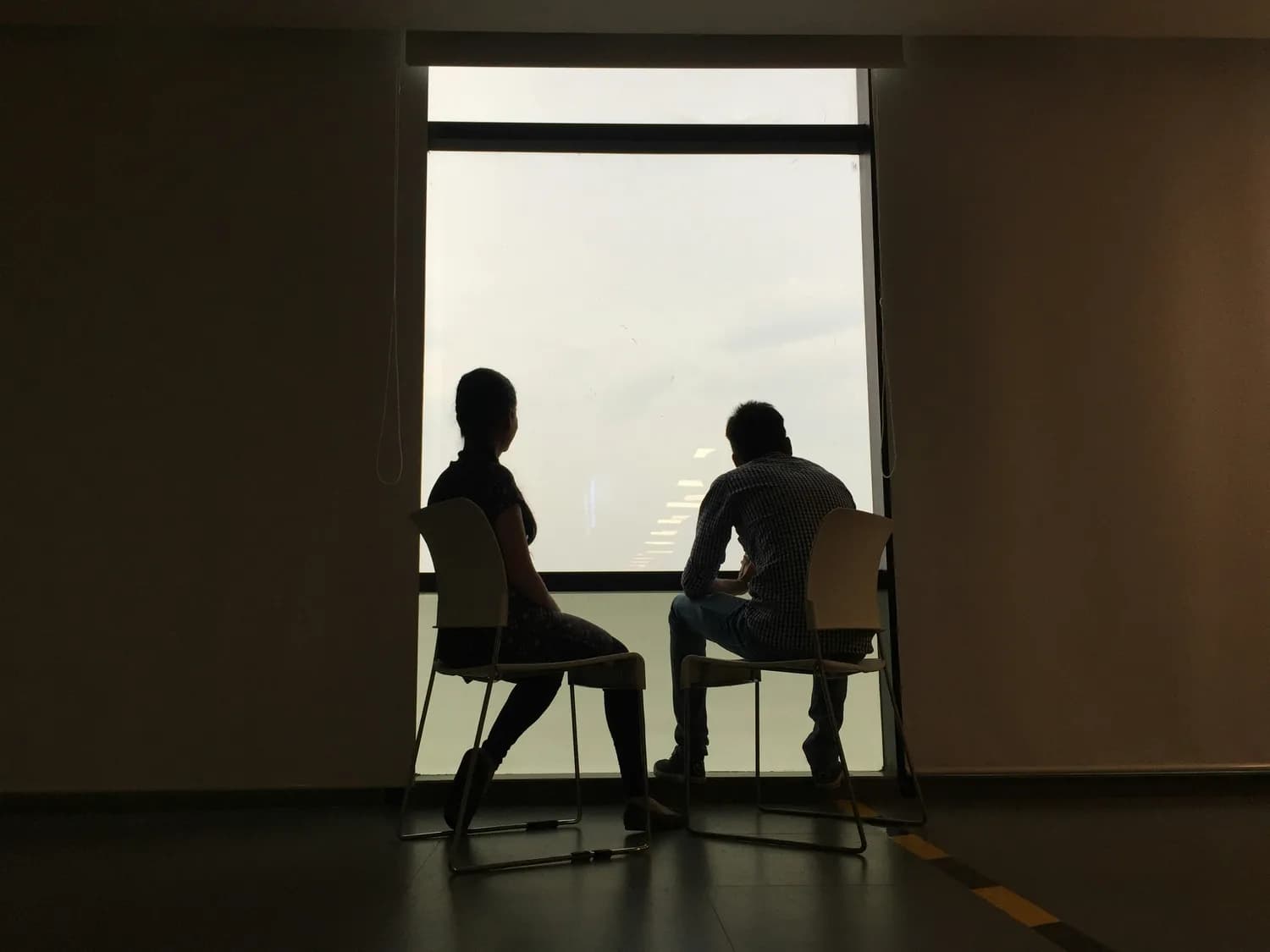 14个征兆识别抑郁症，家庭支持助力科学治疗