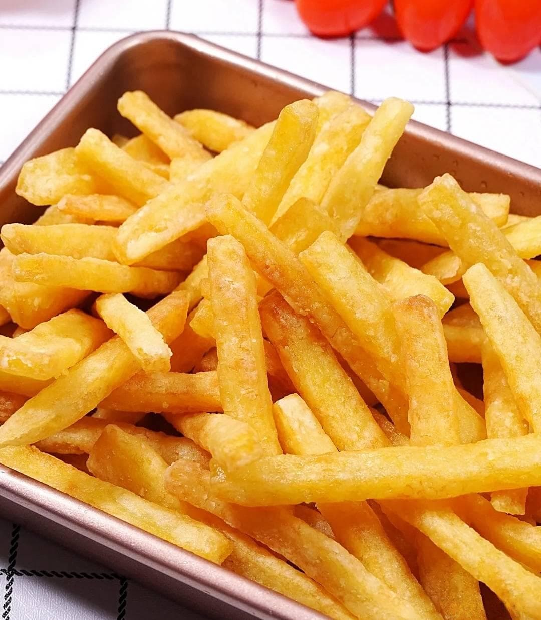 炸土豆条，直接下锅炸是大错，教你正确做法，金黄酥脆好吃又入味