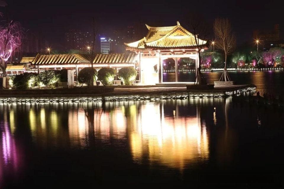 济南适合晚上去的景点，夜游济南，这些绝美景点等你来打卡！