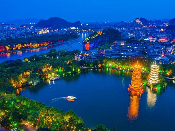 桂林必打卡的10大景点推荐，桂林市旅游必去十大景点有哪些？