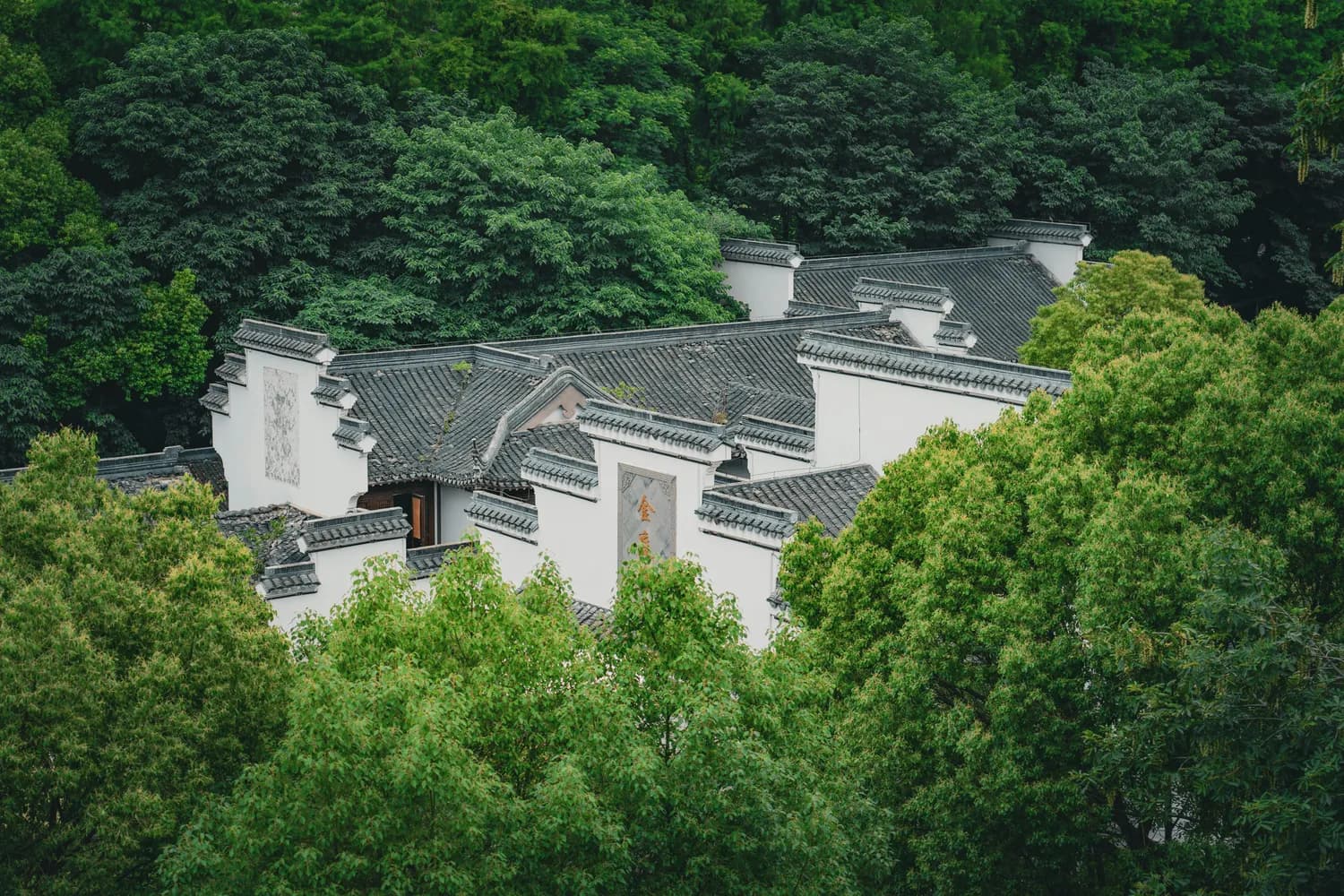 篁岭景区最新优惠：儿童老人免费，学生半价，军人全免
