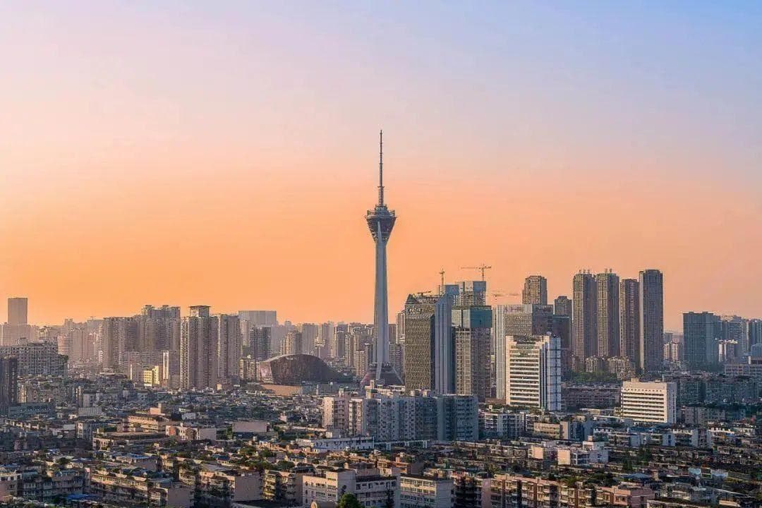 跑出一条“奋进曲线”之后，成都经济如何持续向好？