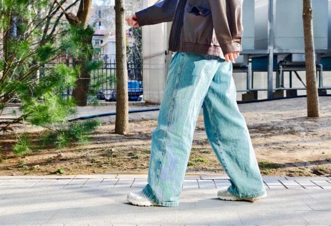 走路方式一个改变，“伤膝”变“护膝”！这样走路好处实在太多了！