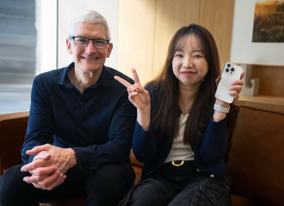 独家专访库克：过去十三年最自豪的，是听到苹果手表拯救生命的时候