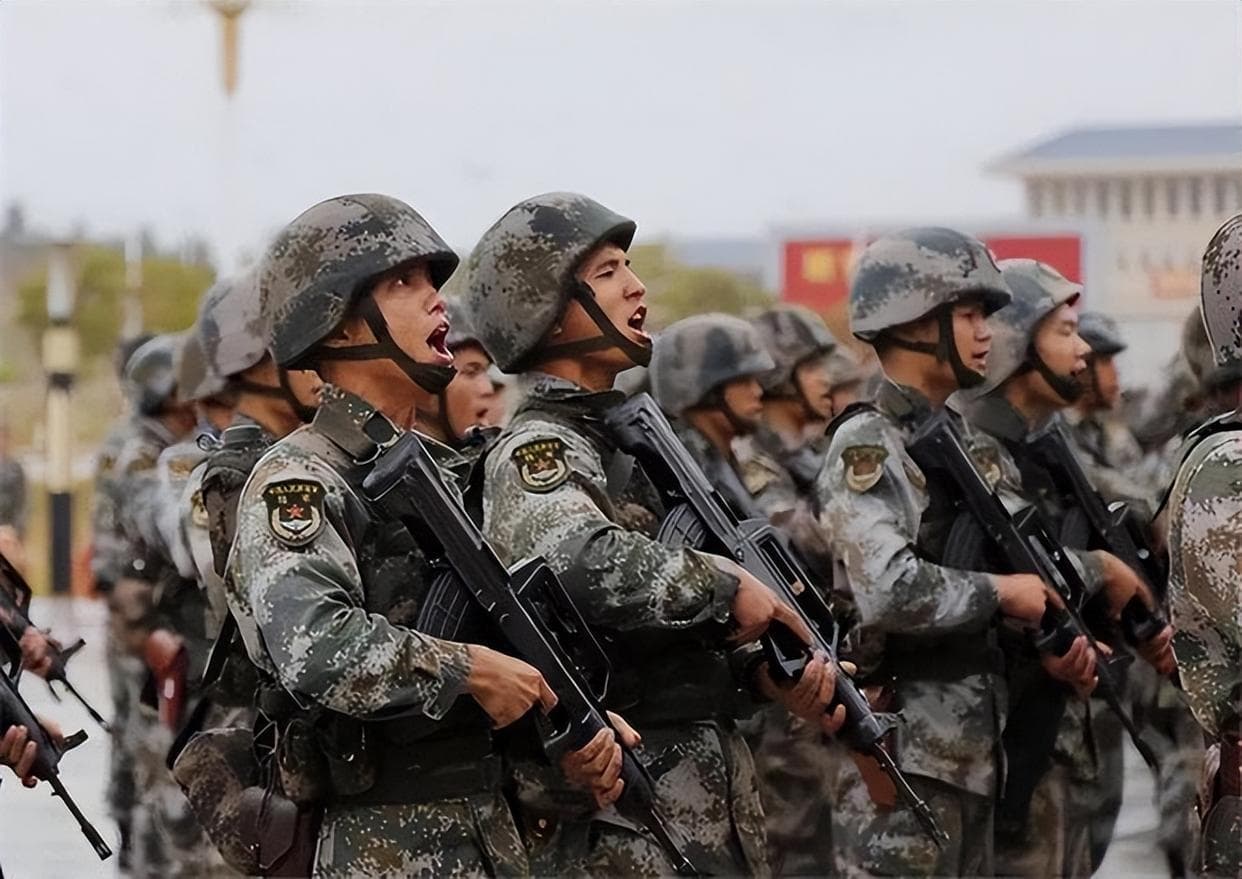师长是少将还是大校？