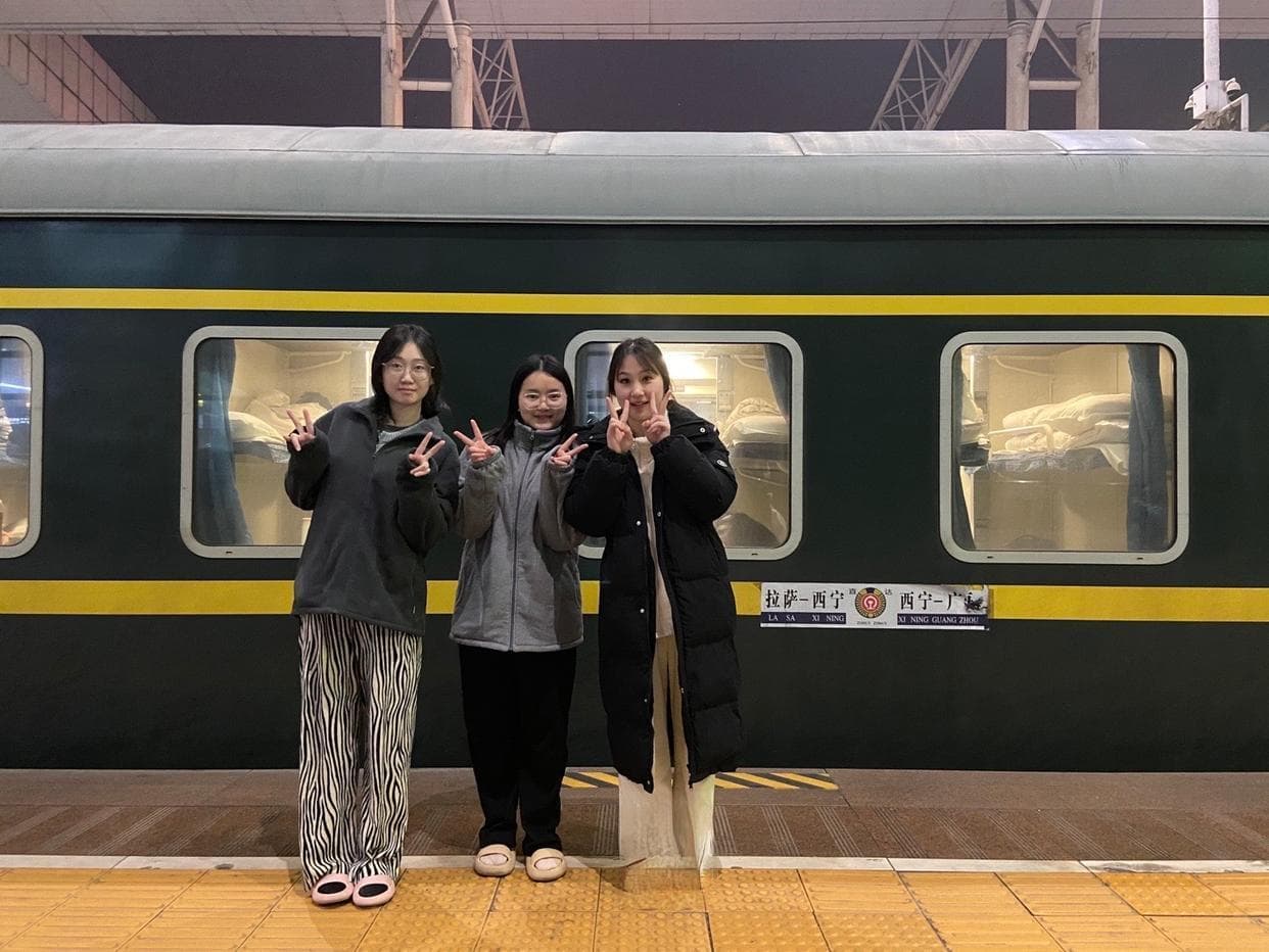 西藏旅行必备指南：坐火车去拉萨需要准备什么？