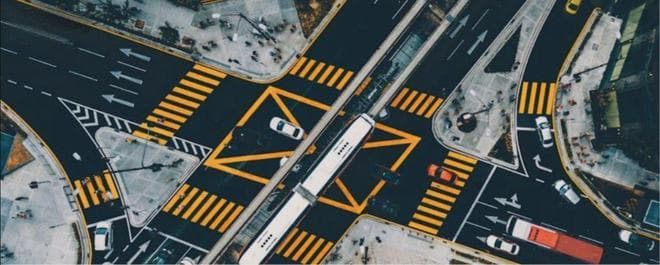 年度展望：十字路口下，2025年中国医疗机构的3个关键词与5大趋势