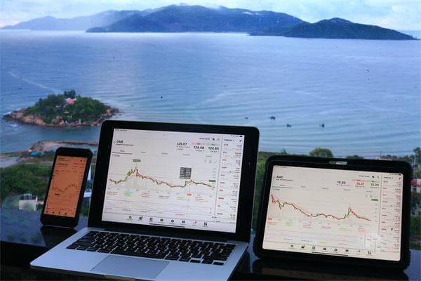 泰铢和人民币哪个值钱？哪个汇率更划算？全面比较分析