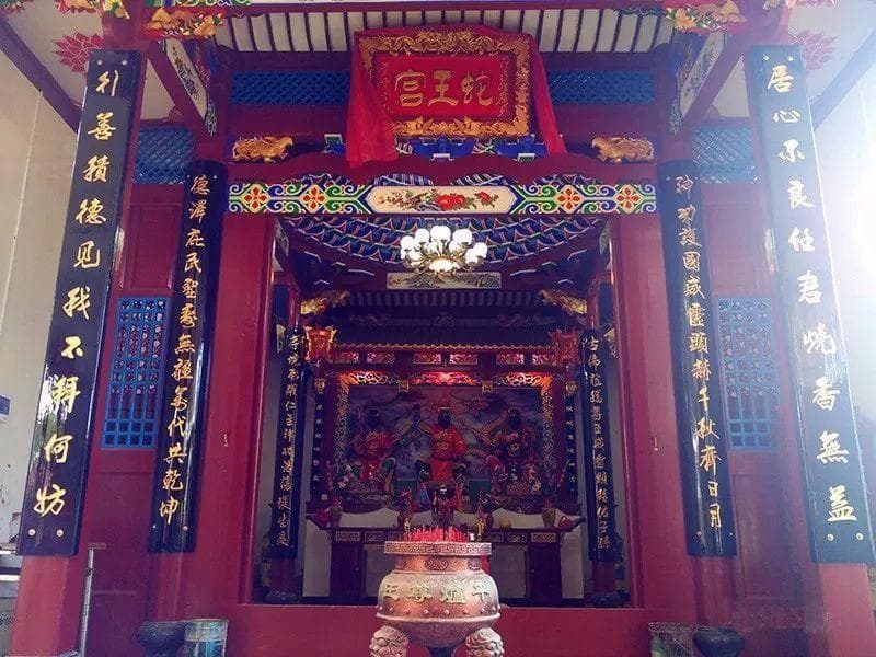 蛇图腾、戴蛇簪、蛇神庙……闽人与蛇的情缘，你知道多少？