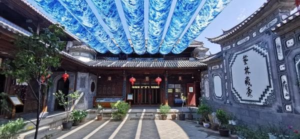 白族扎染：在蓝白间感受云南生活