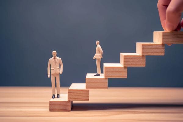 成都月薪8000元是否较低？生活成本与职业发展因素分析