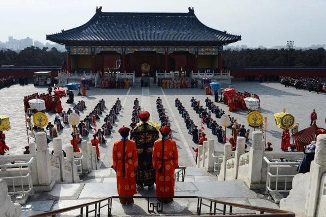 原始的泰山“柴望”祭祀，是如何演变成皇帝举行的“封禅”大典的？